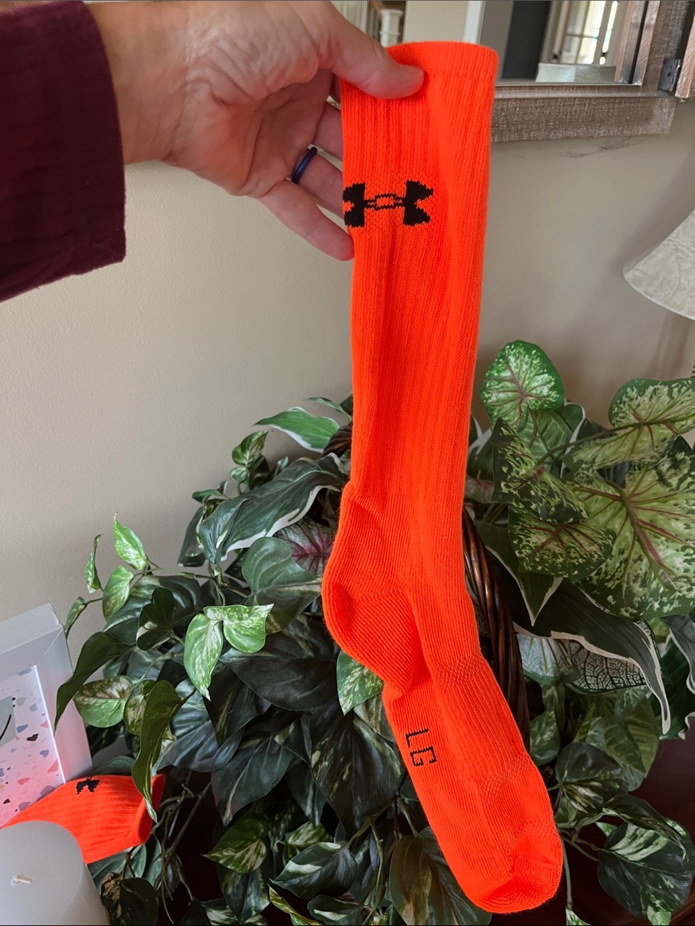 Under Armour Bright Neon Orange Athletic Socks Men’s Large